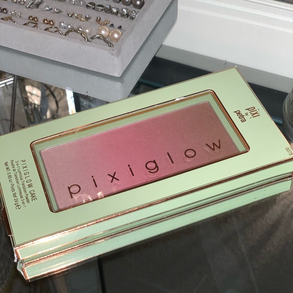 Pixi Glow Cake Blush - Picture 2 of 4
